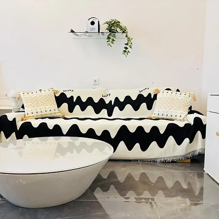 Francis Downtown Escape - Near Corvin Metro -